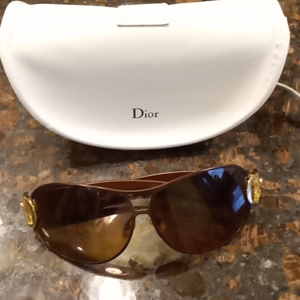 Dior Brown Gradient Aviator Sunglasses with Gold Accents